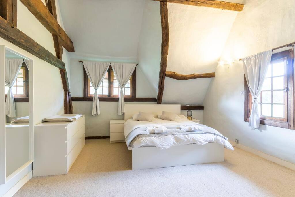 Dream 6-Bedroom Villa With Private Tennis Court Ле-Тийёль Экстерьер фото