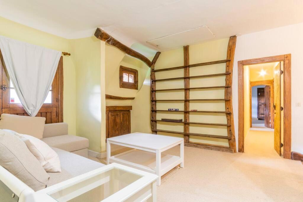 Dream 6-Bedroom Villa With Private Tennis Court Ле-Тийёль Экстерьер фото